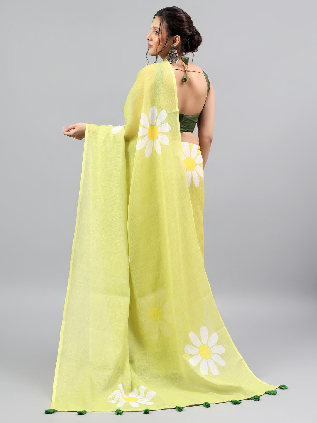 Samantha Lemon Green Ready To Wear One Minute Linen Fabric Saree With Pre Stitched Pleats And Unstitched Blouse Piece Featuring Silver Zari Border For Women Ethnic Wear