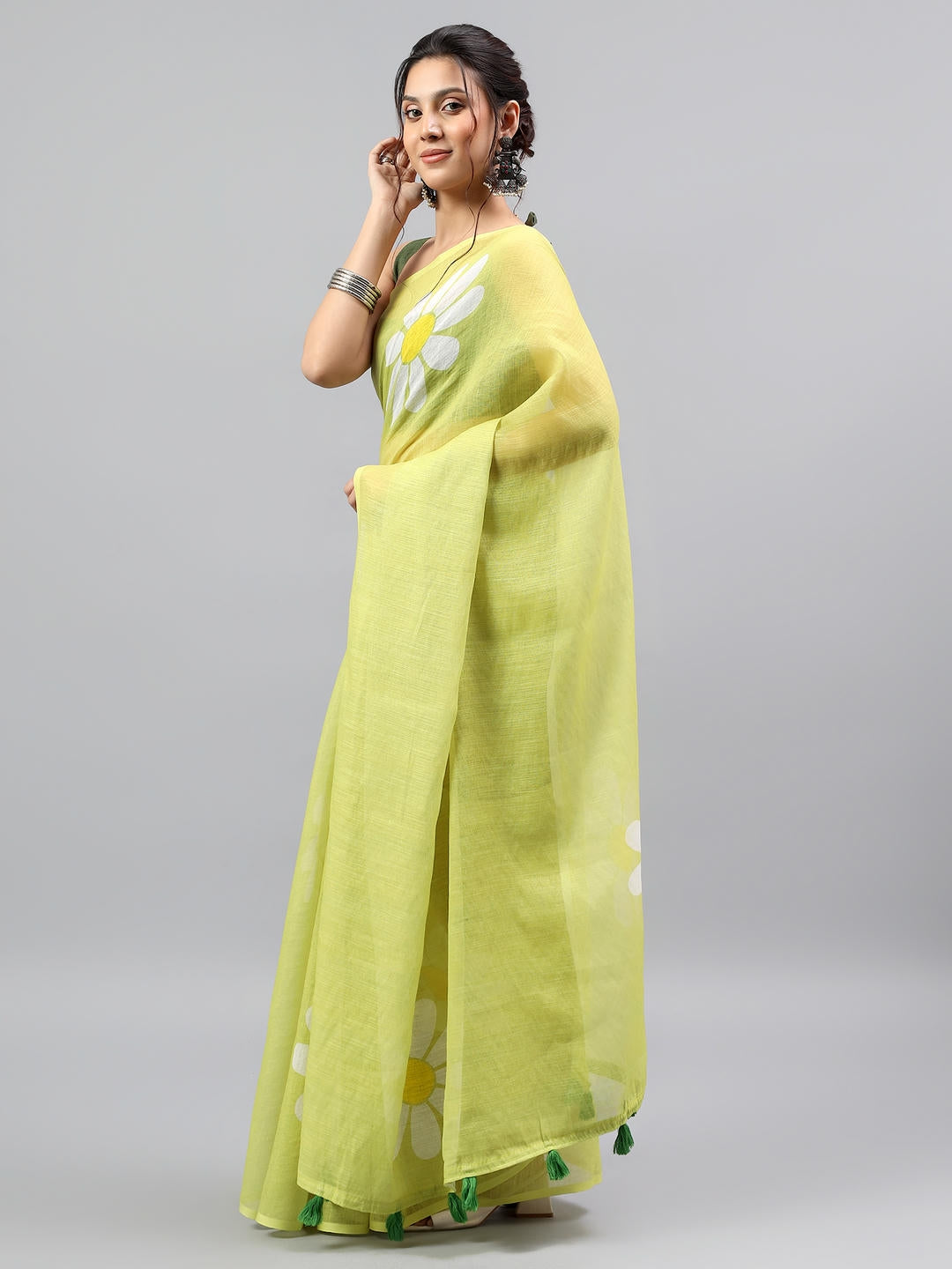 Samantha Lemon Green Ready To Wear One Minute Linen Fabric Saree With Pre Stitched Pleats And Unstitched Blouse Piece Featuring Silver Zari Border For Women Ethnic Wear