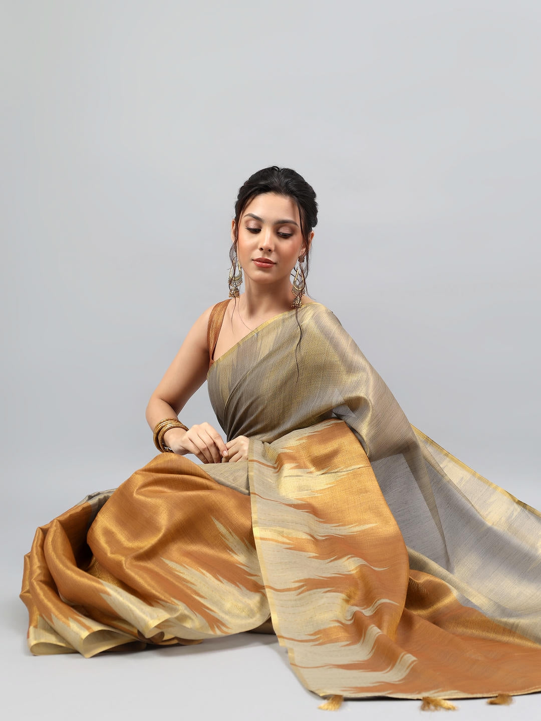 Samantha Grey And Metallic Orange Contrast Ready To Wear One Minute Polyester Erode Zari Saree With Pre Stitched Pleats, Pocket And Unstitched Blouse Piece For Women Party Wear