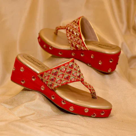 Footwear Ideas for Sarees