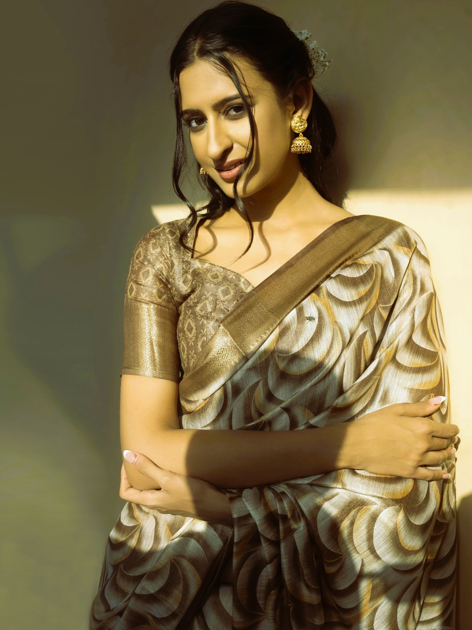 Bronze and Cream Abstract Wave Print Saree with Antique Gold Zari Border