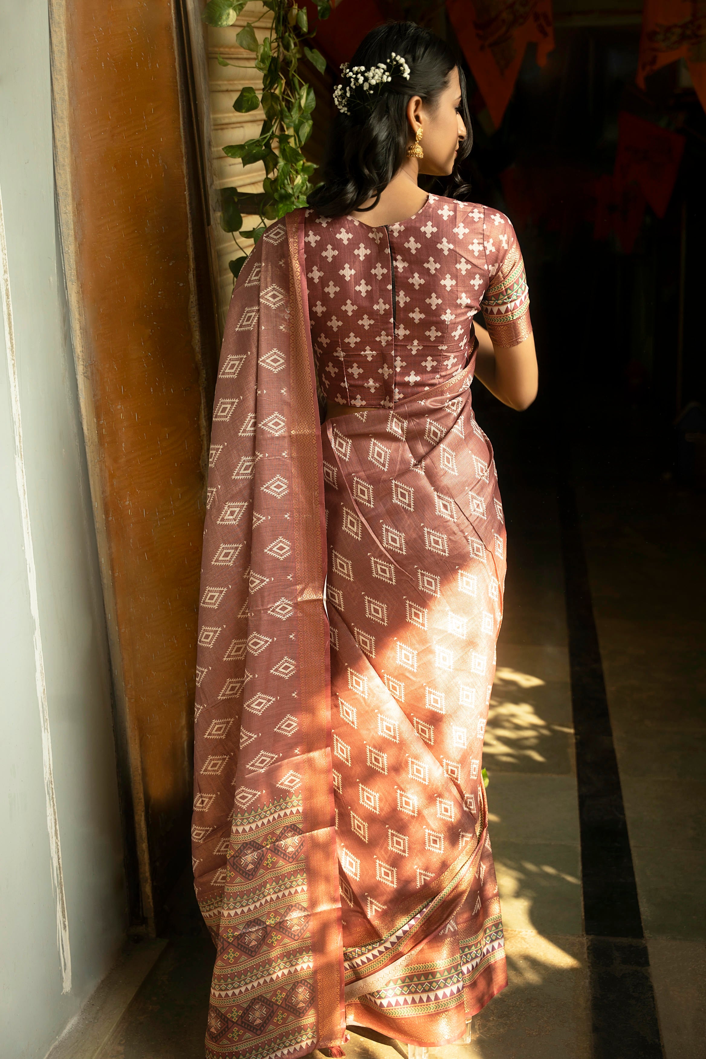 Mauve Mosaic Abstract Print Saree with Rose Gold Zari Border