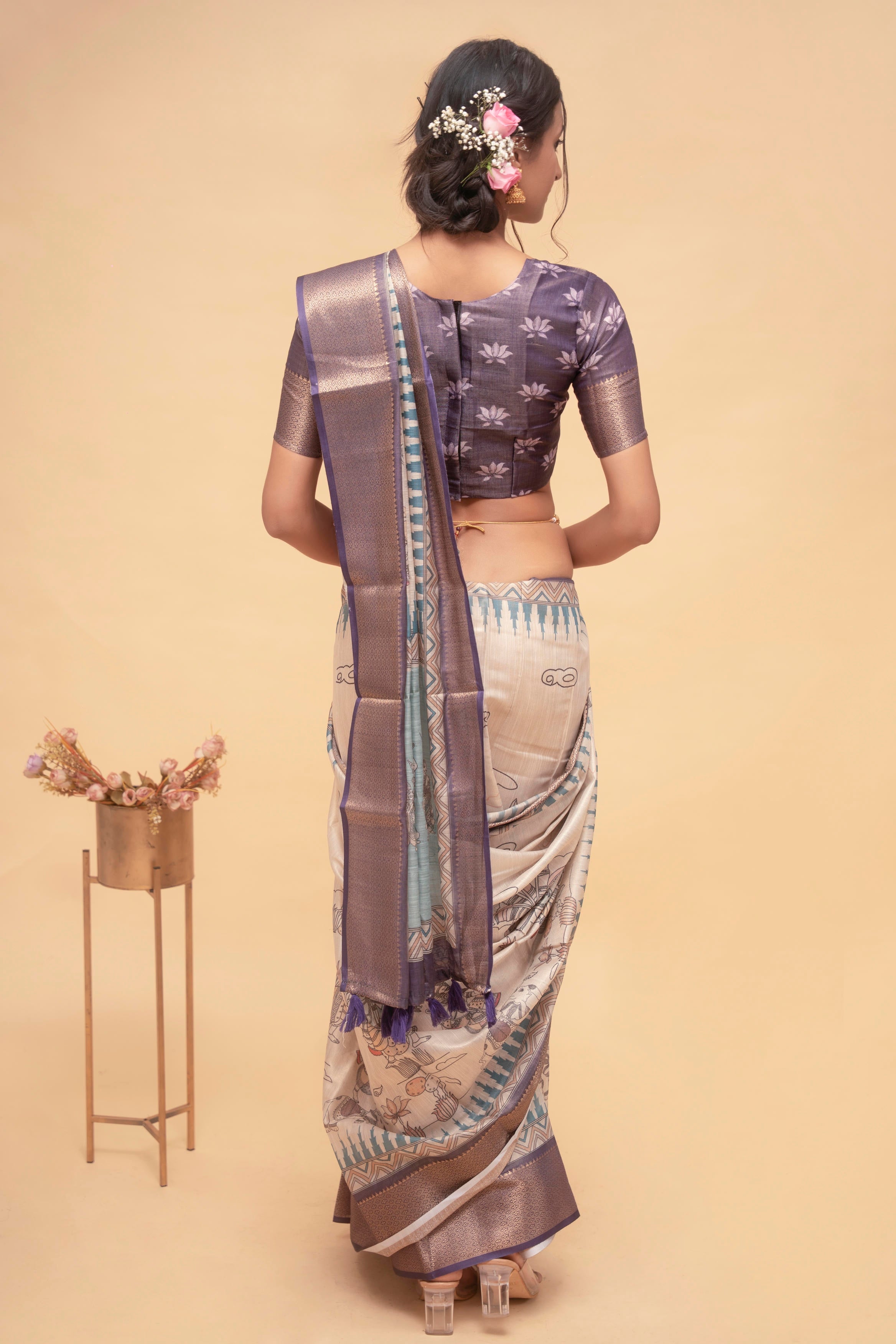 Off-White Illustrative Rural Life Print Saree with Mauve Blouse