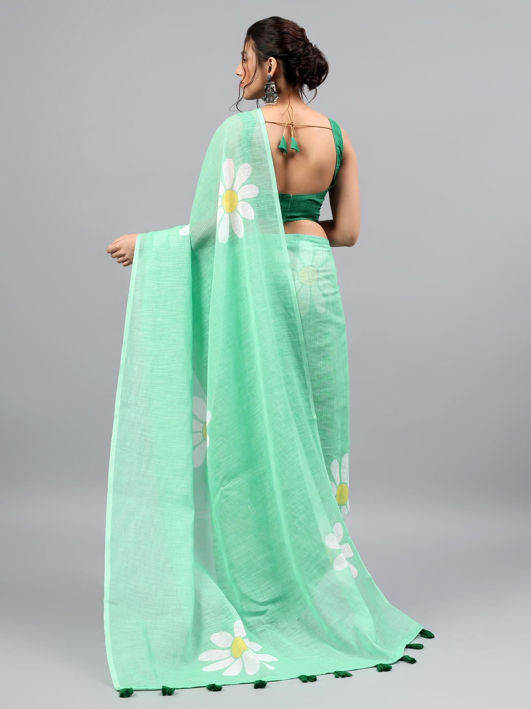 Samantha Sea Green Ready To Wear One Minute Linen Fabric Saree With Pre Stitched Pleats And Unstitched Blouse Piece Featuring Silver Zari Border For Women Ethnic Wear