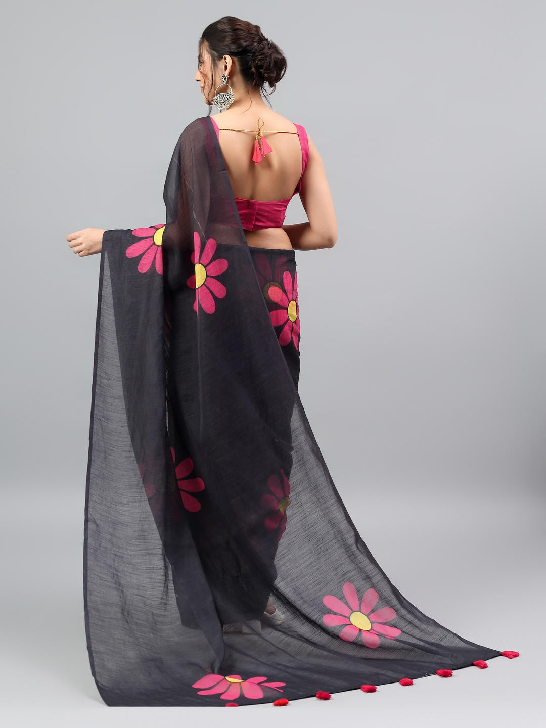 Samantha Black Ready To Wear One Minute Linen Fabric Saree With Pre Stitched Pleats And Unstitched Blouse Piece Featuring Silver Zari Border For Women Ethnic Wear