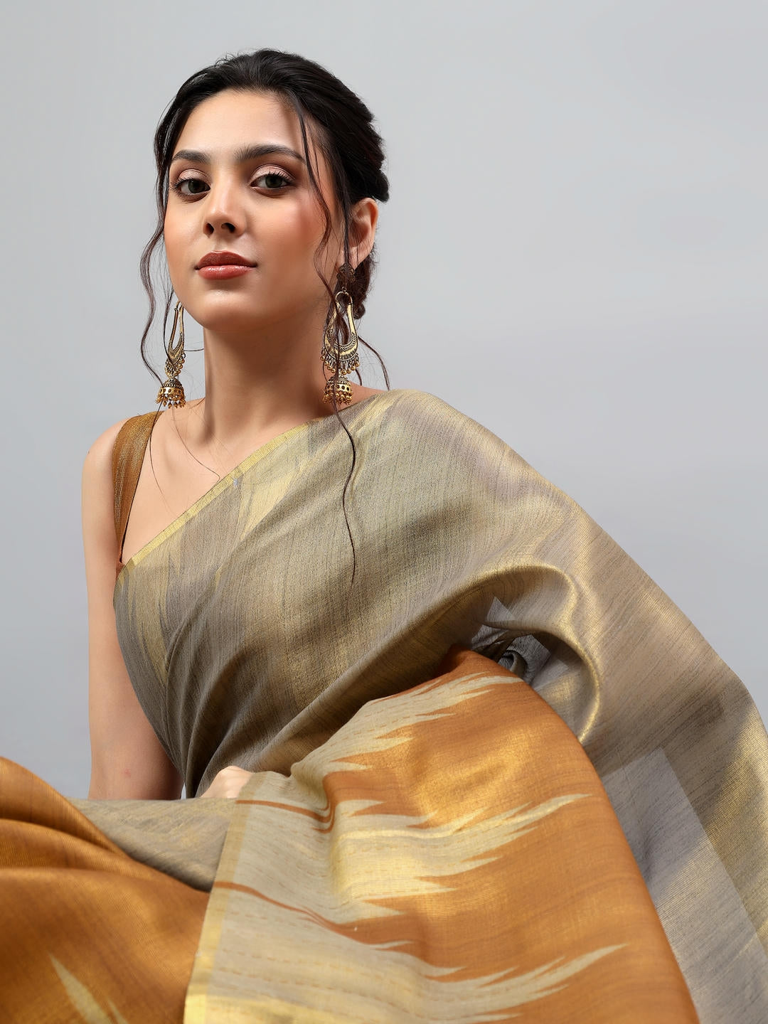 Samantha Grey And Metallic Orange Contrast Ready To Wear One Minute Polyester Erode Zari Saree With Pre Stitched Pleats, Pocket And Unstitched Blouse Piece For Women Party Wear