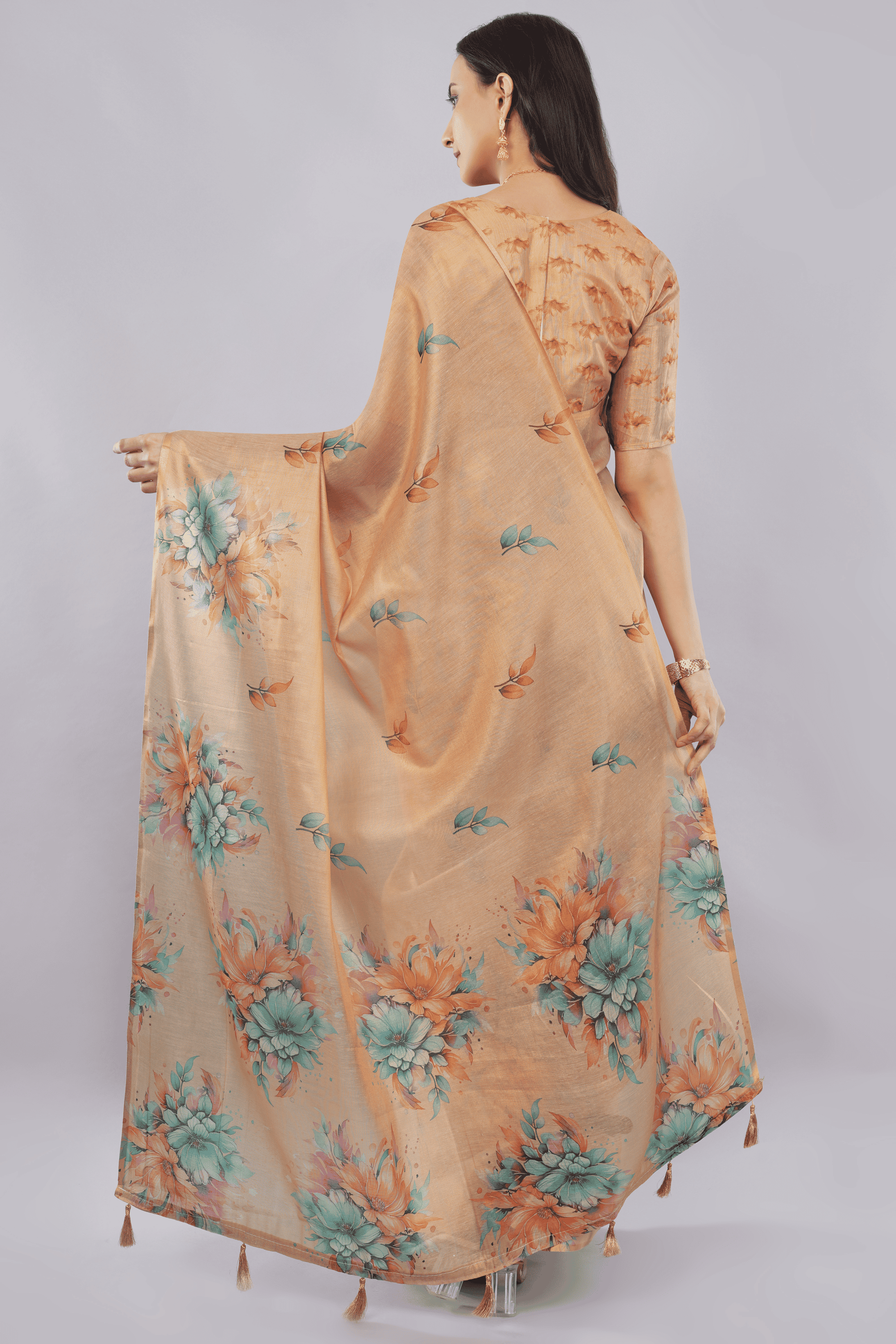 Samantha Off White Peach Rose Botanical Erode Zari Saree