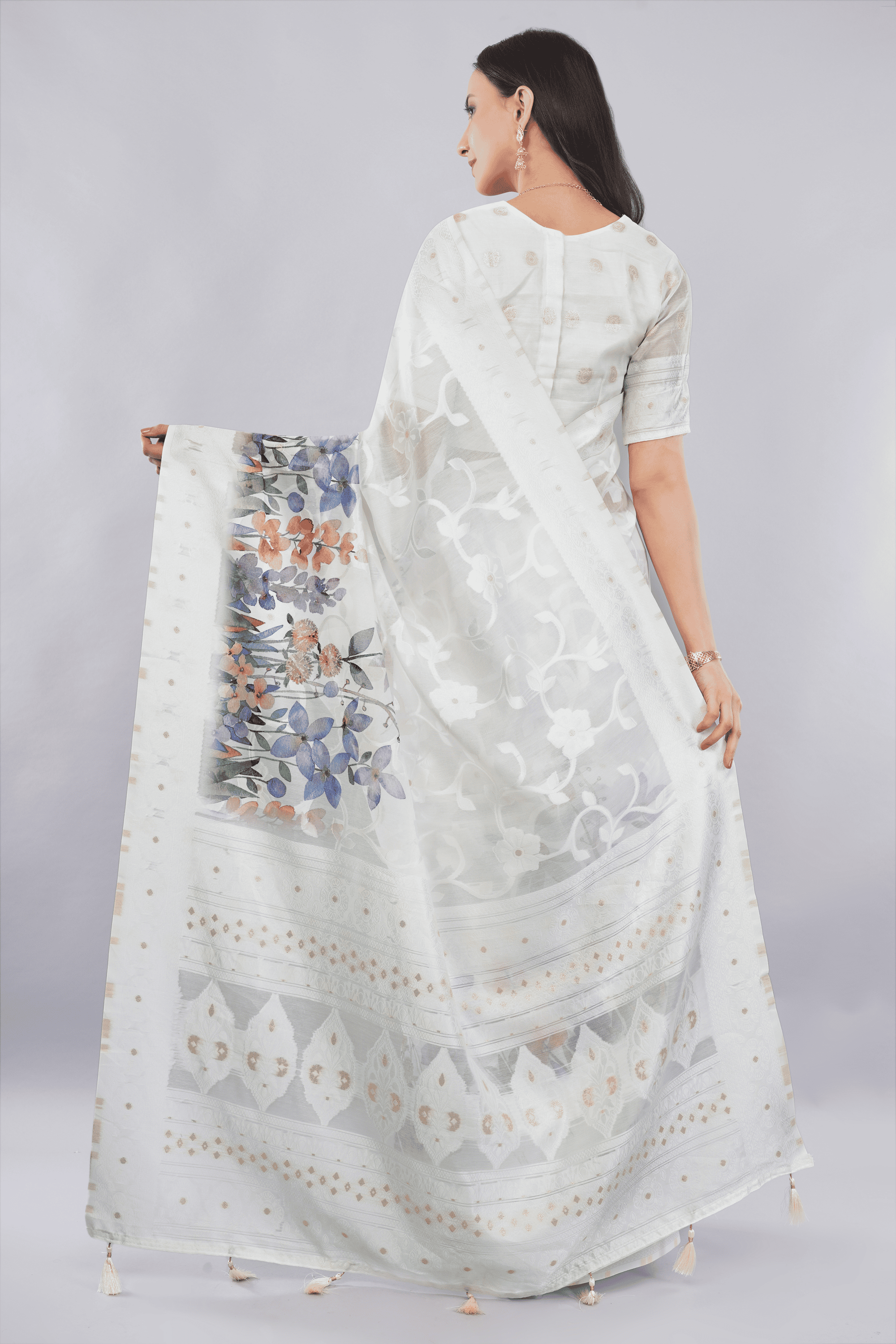 Samantha White Floral Printed Linen Saree with Tassel Pallu