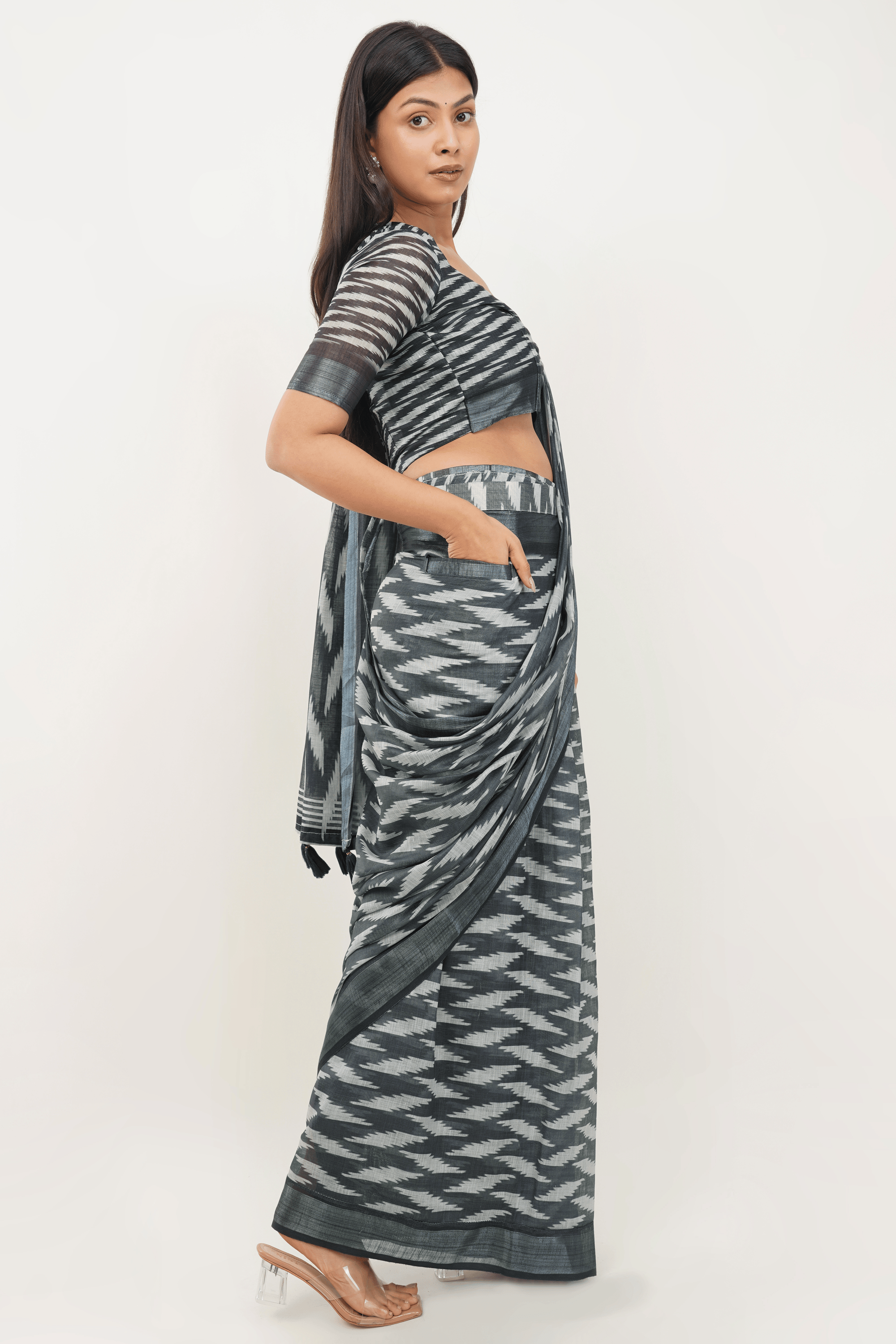 Samantha Silver Grey Ikat Printed Ready-to-Wear Linen Saree with Pocket