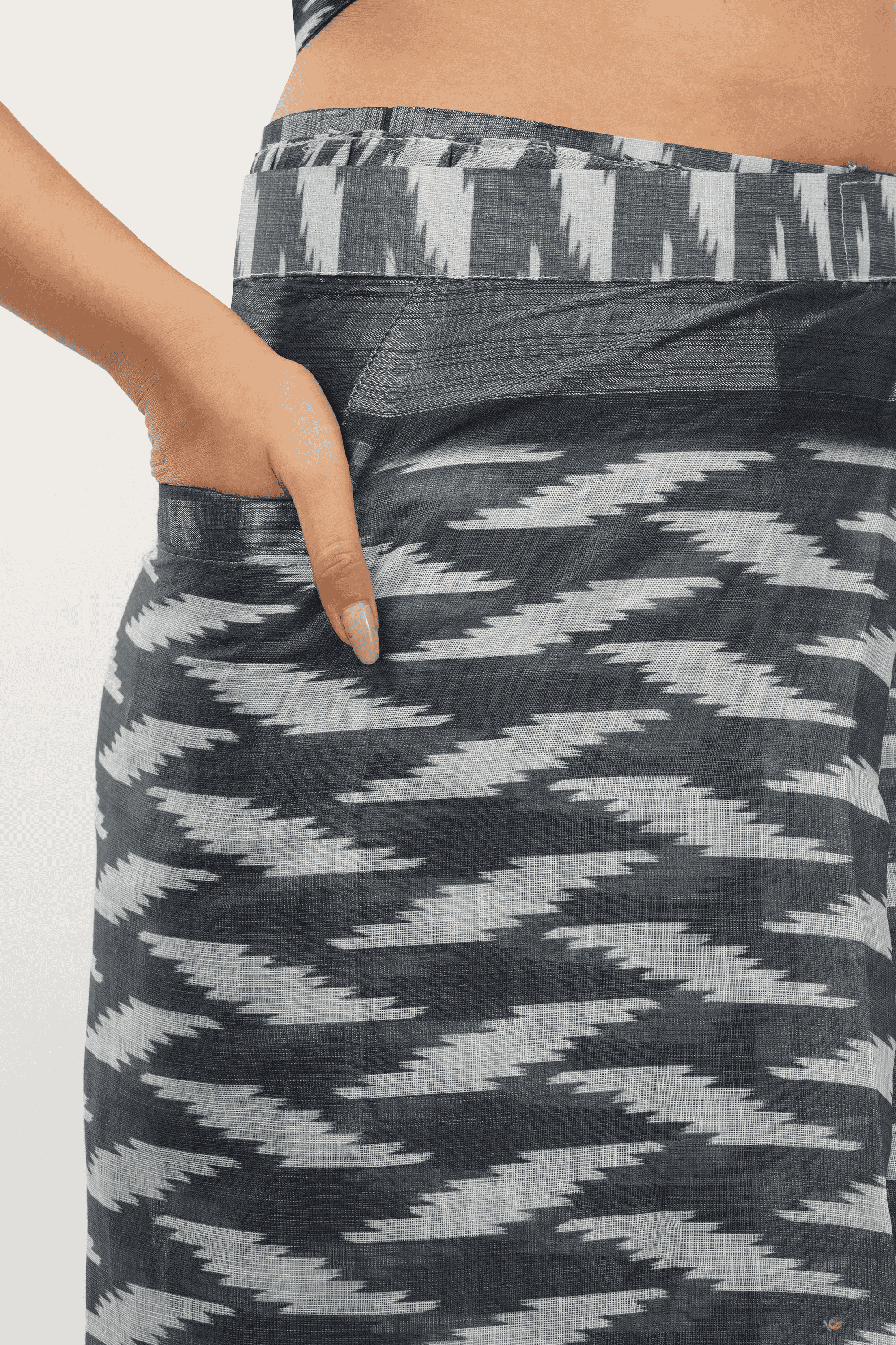 Samantha Silver Grey Ikat Printed Ready-to-Wear Linen Saree with Pocket