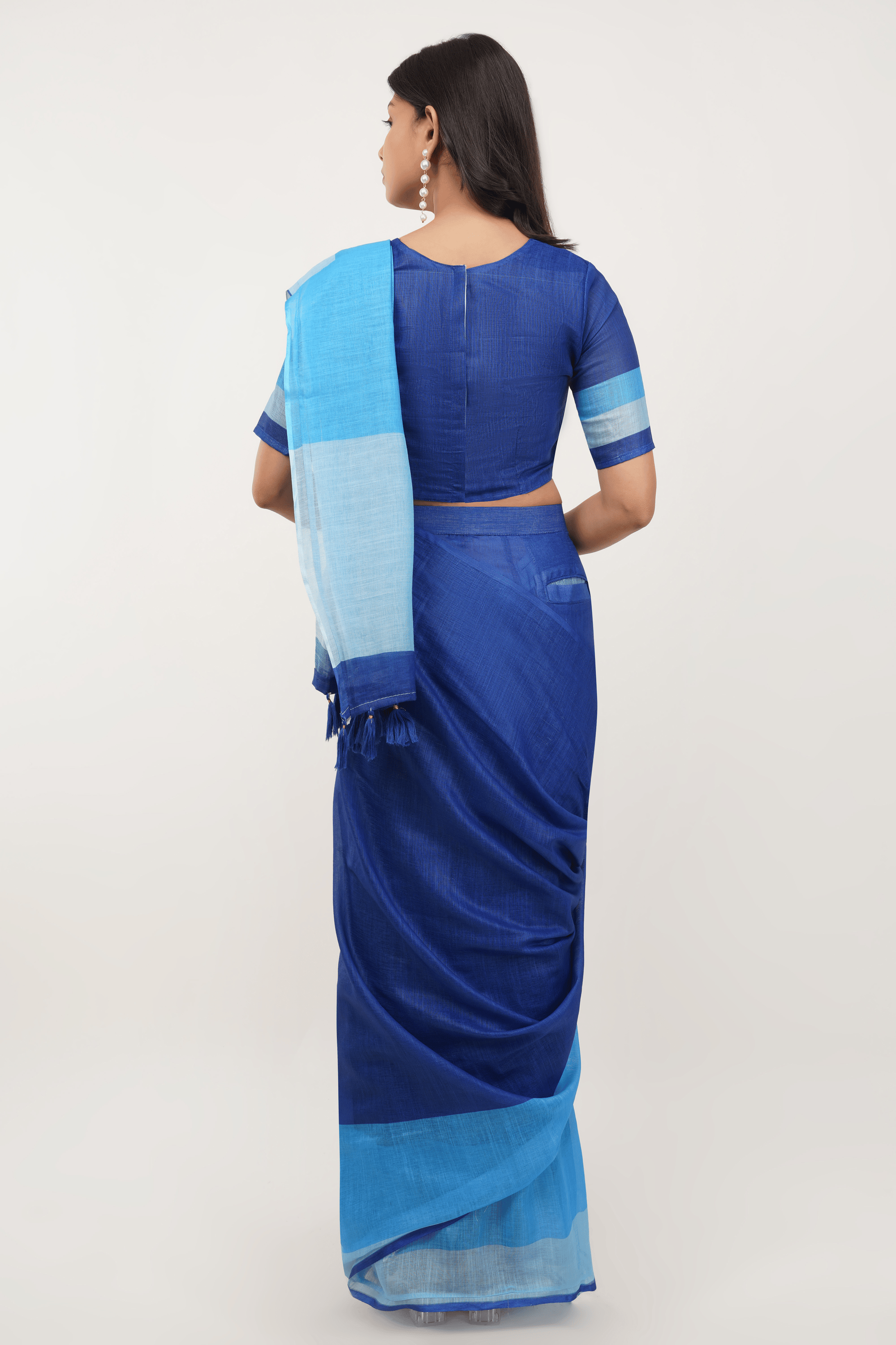 Samantha Royal Blue Color-Block Ready-to-Wear Linen Saree with Pocket