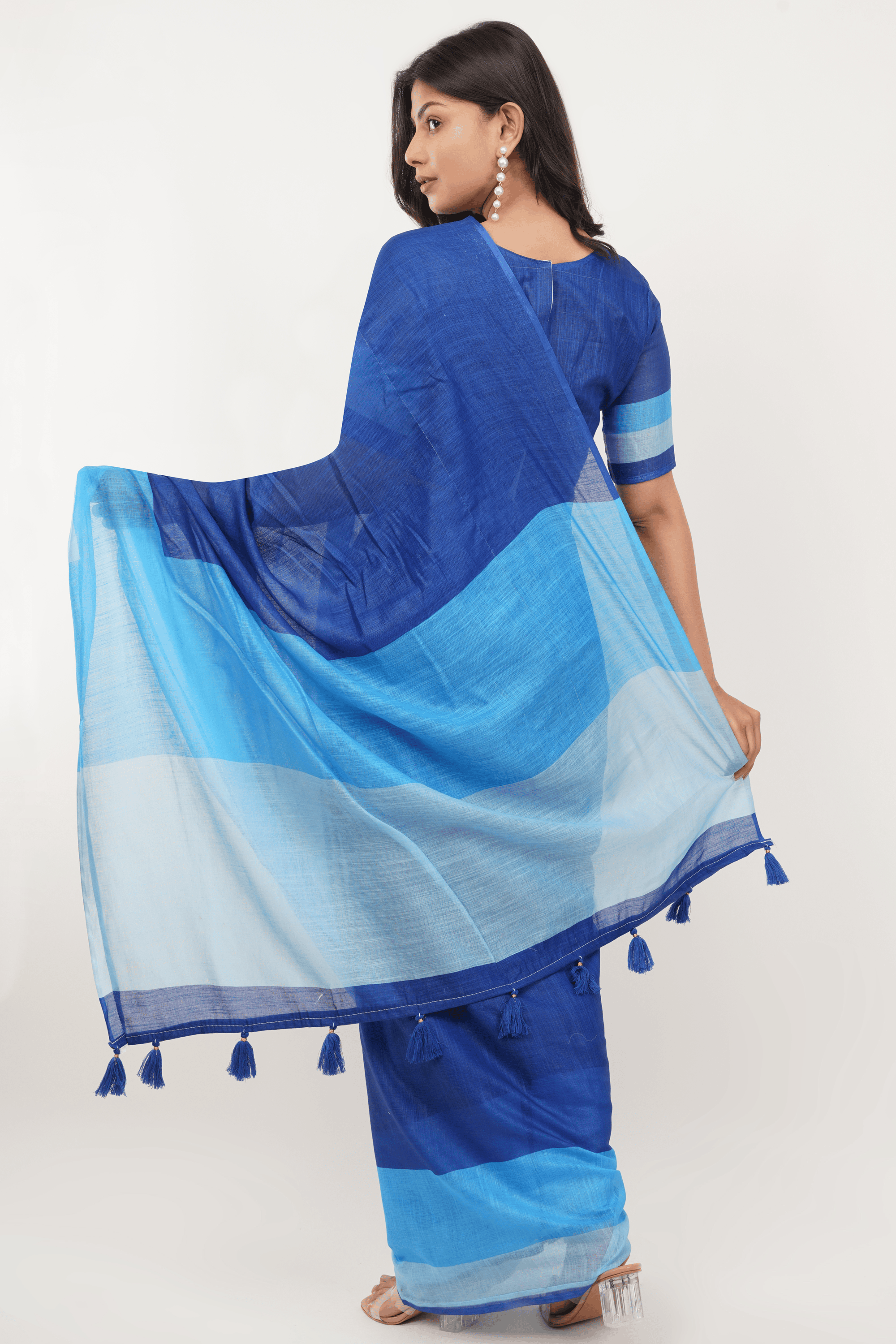 Samantha Royal Blue Color-Block Ready-to-Wear Linen Saree with Pocket