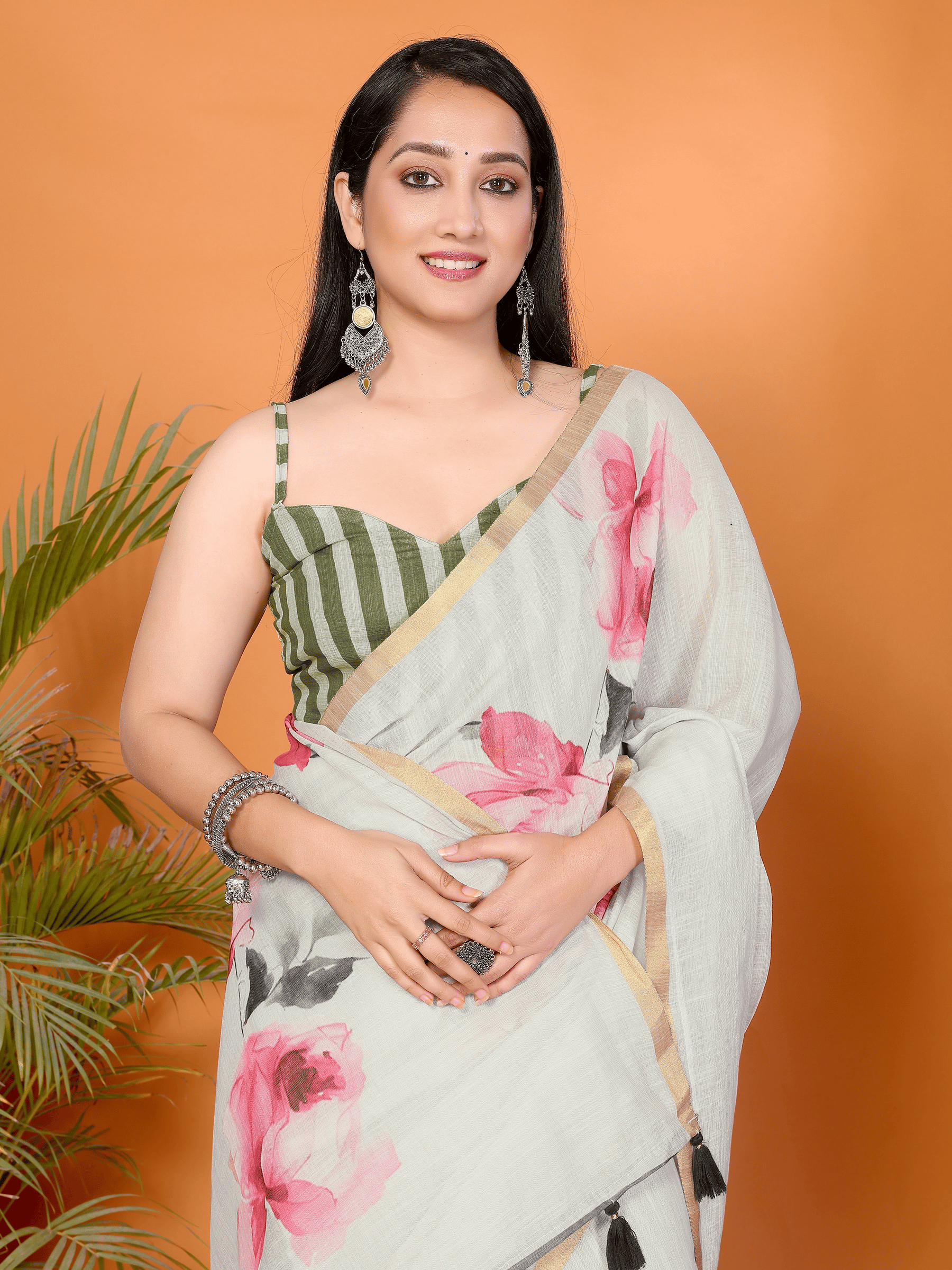 Off-White Floral Ready-to-Wear Saree with Pink Roses, Gold Border & Pocket