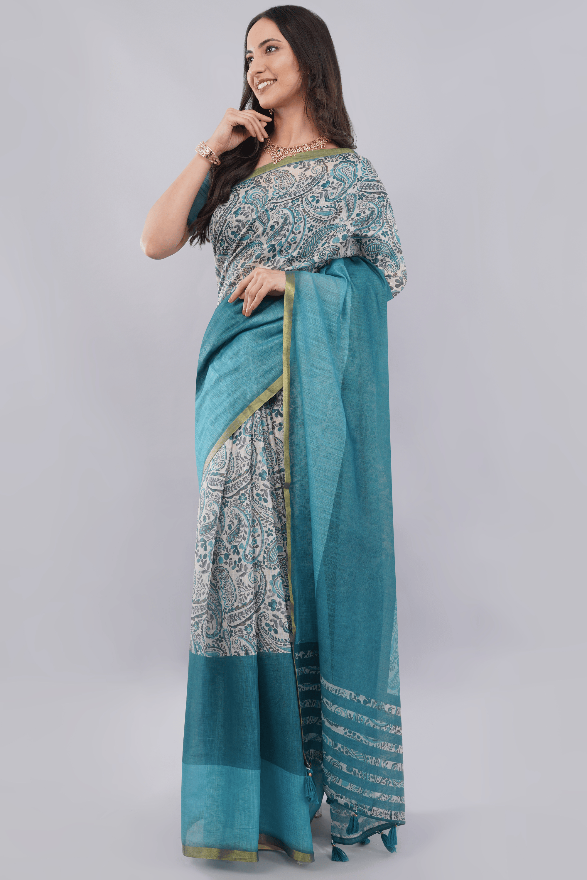 Samantha Off White Teal Paisley Printed Regular Saree with Zari Border