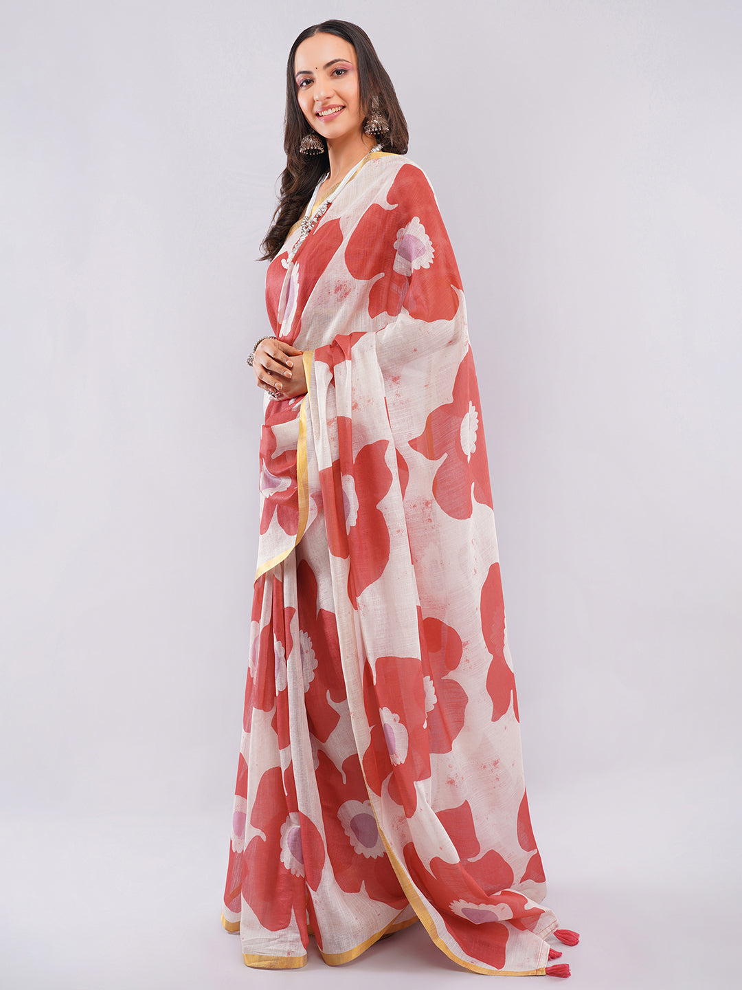 Samantha Women's Red & Peach Ombre Linen Saree with Tropical Leaf Print & Solid Blouse | Breathable Summer Vacation Wear