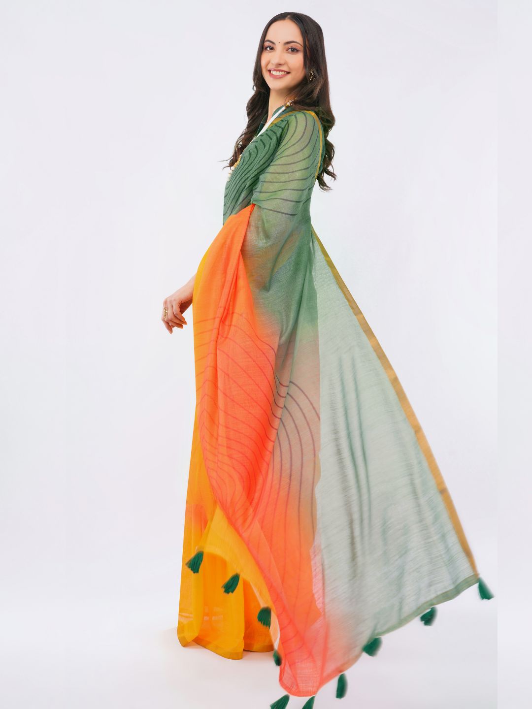 Samantha Women's Mehendi Green & Mustard Yellow Ombre Linen Saree with Geometric Vortex Patterns | Breathable Summer Festive Wear