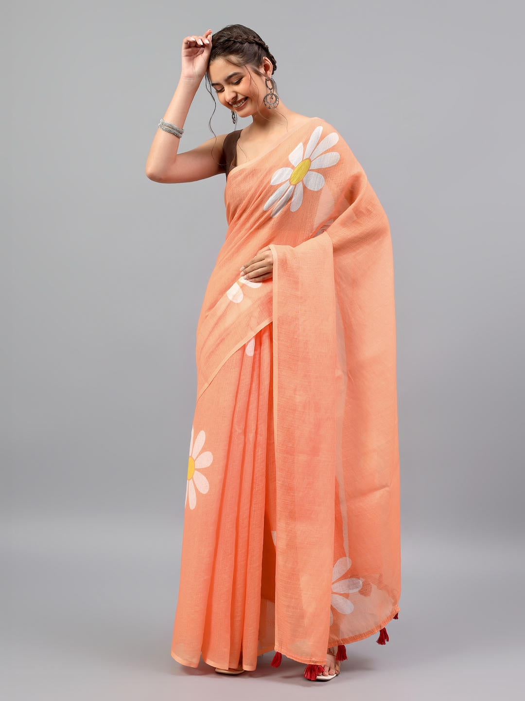Samantha Peach Art Linen Saree | Bold Daisy Floral Print