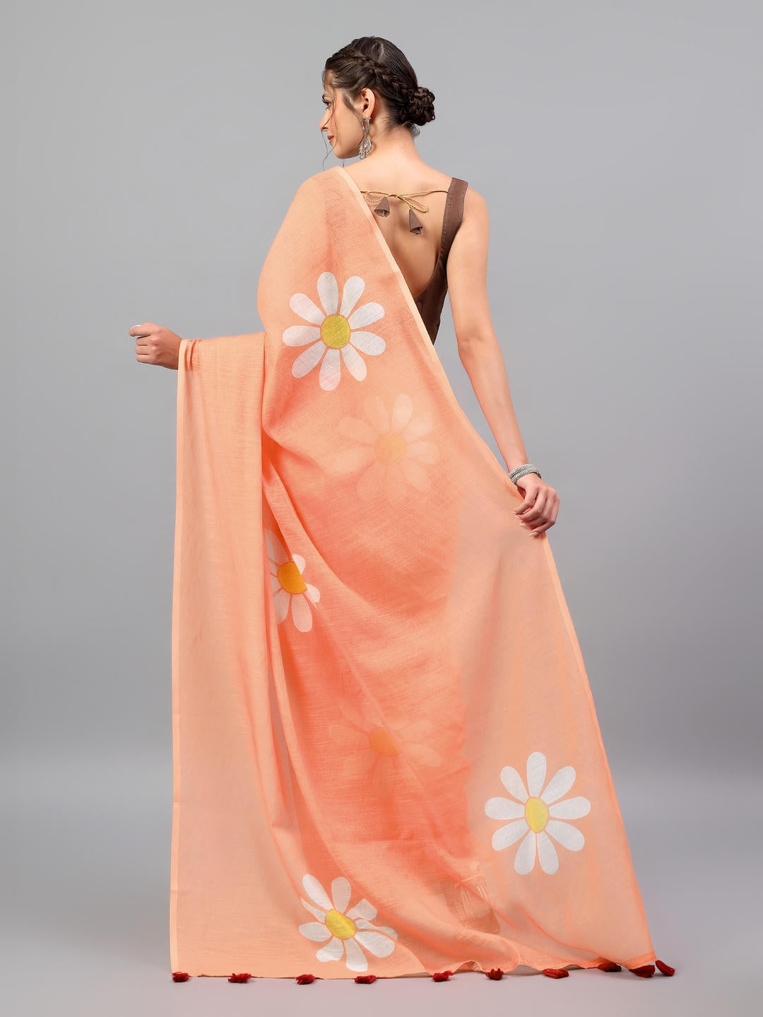 Samantha Peach Art Linen Saree | Bold Daisy Floral Print