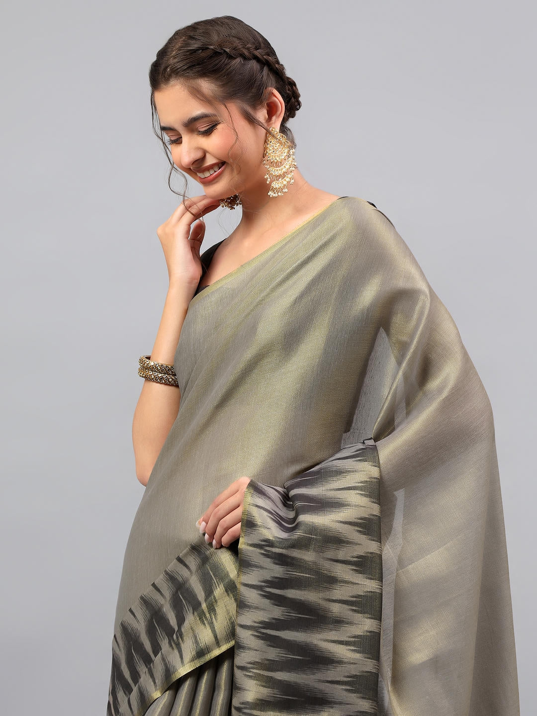 Samantha Jet Black Zari Silk Saree | Golden Beige Glamour Contrast
