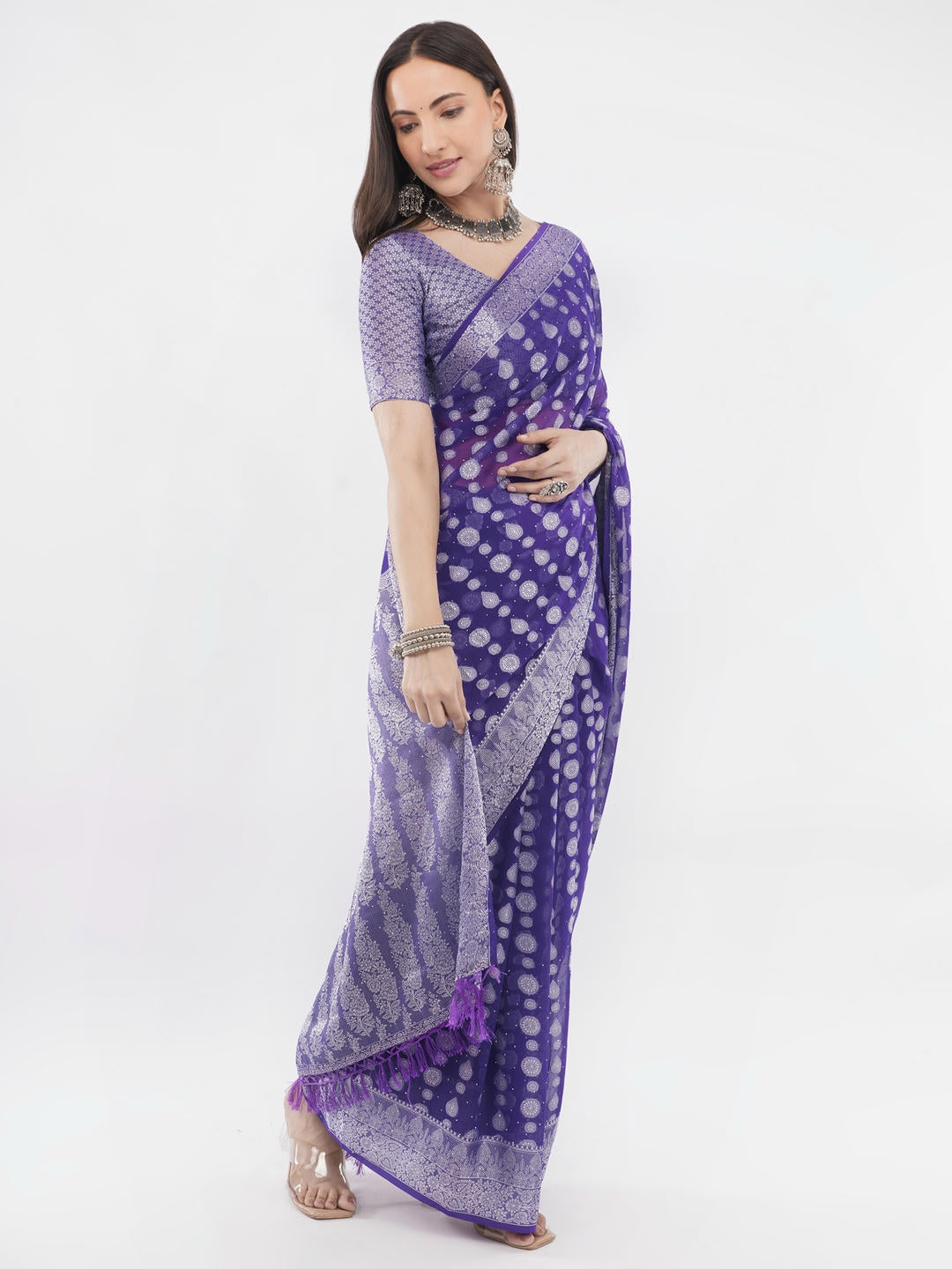 Samantha Deep Purple And White Abstract Geometric Printed Georgette Saree With Unstitched Blouse Piece For Women Casual Wear