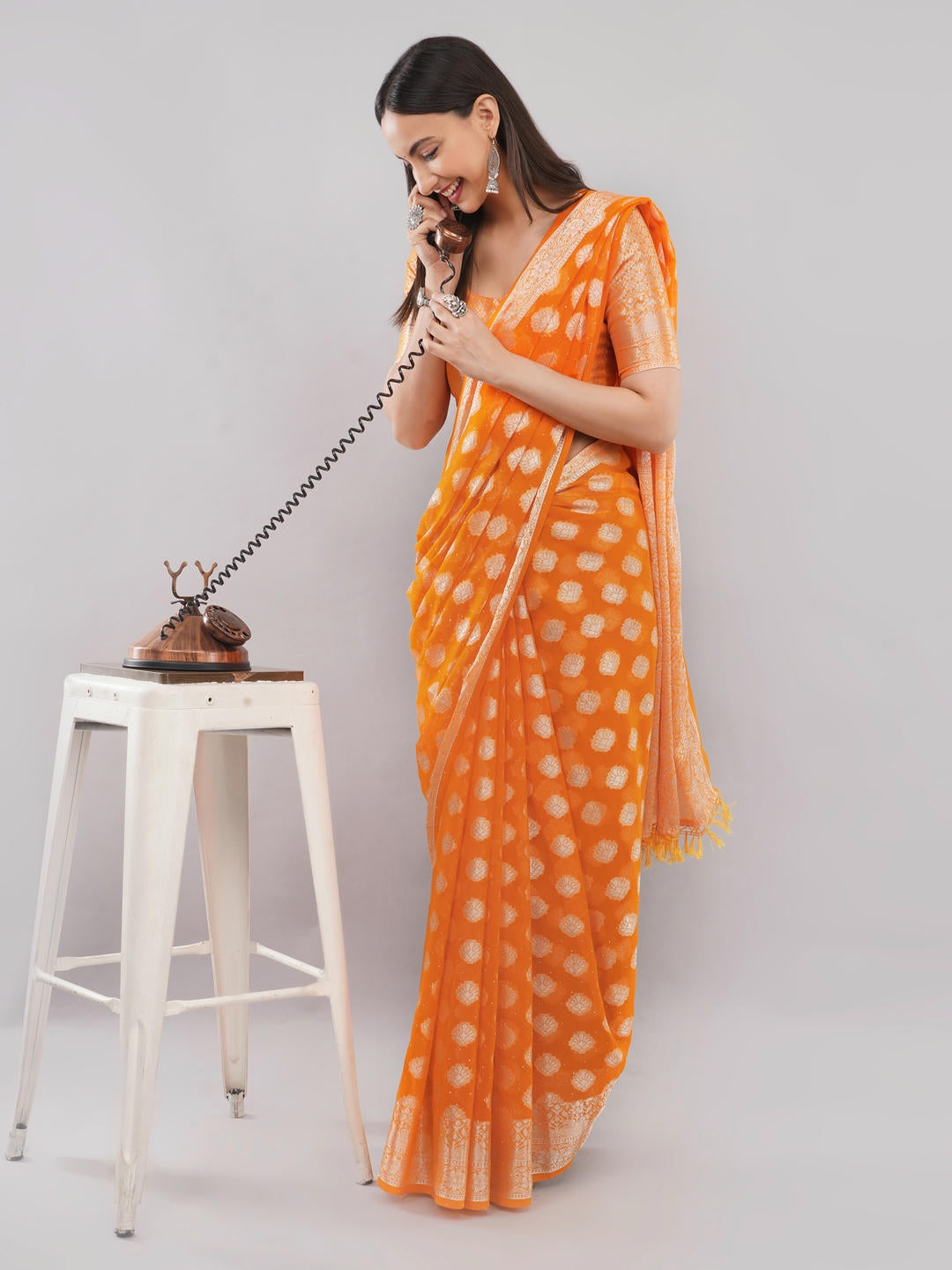 Samantha Bright Orange And White Abstract Geometric Printed Georgette Saree With Unstitched Blouse Piece For Women Casual Wear