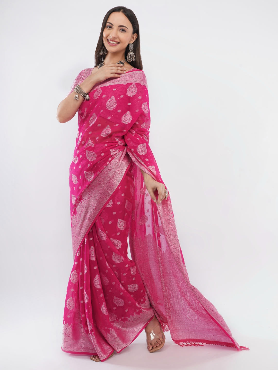Samantha Red And Pink Abstract Geometric Printed Georgette Saree With Unstitched Blouse Piece For Women Casual Wear