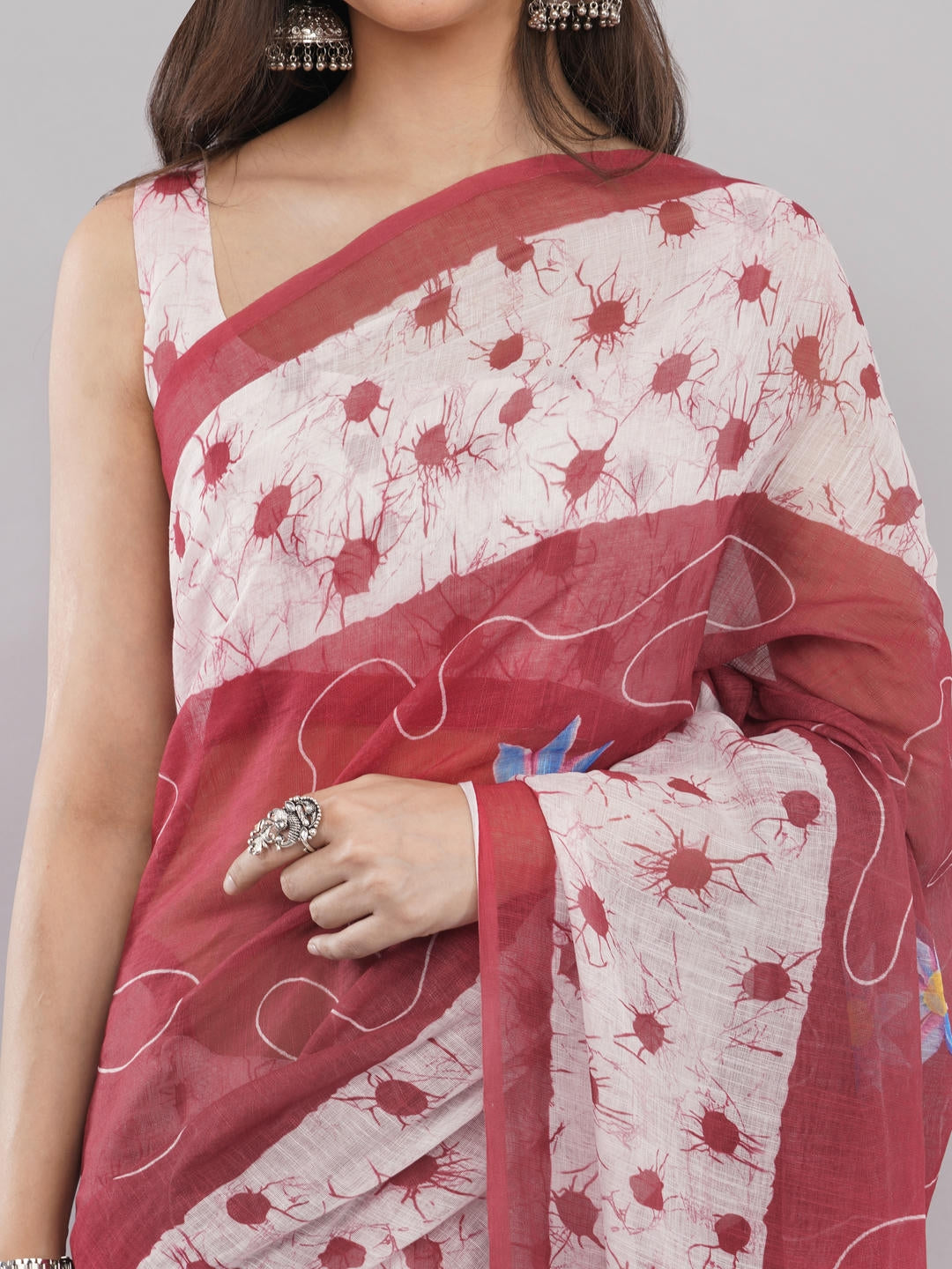Samantha Maroon And White Floral Geometric Printed Linen Fabric Saree With Unstitched Blouse Piece For Women Daily Office Wear