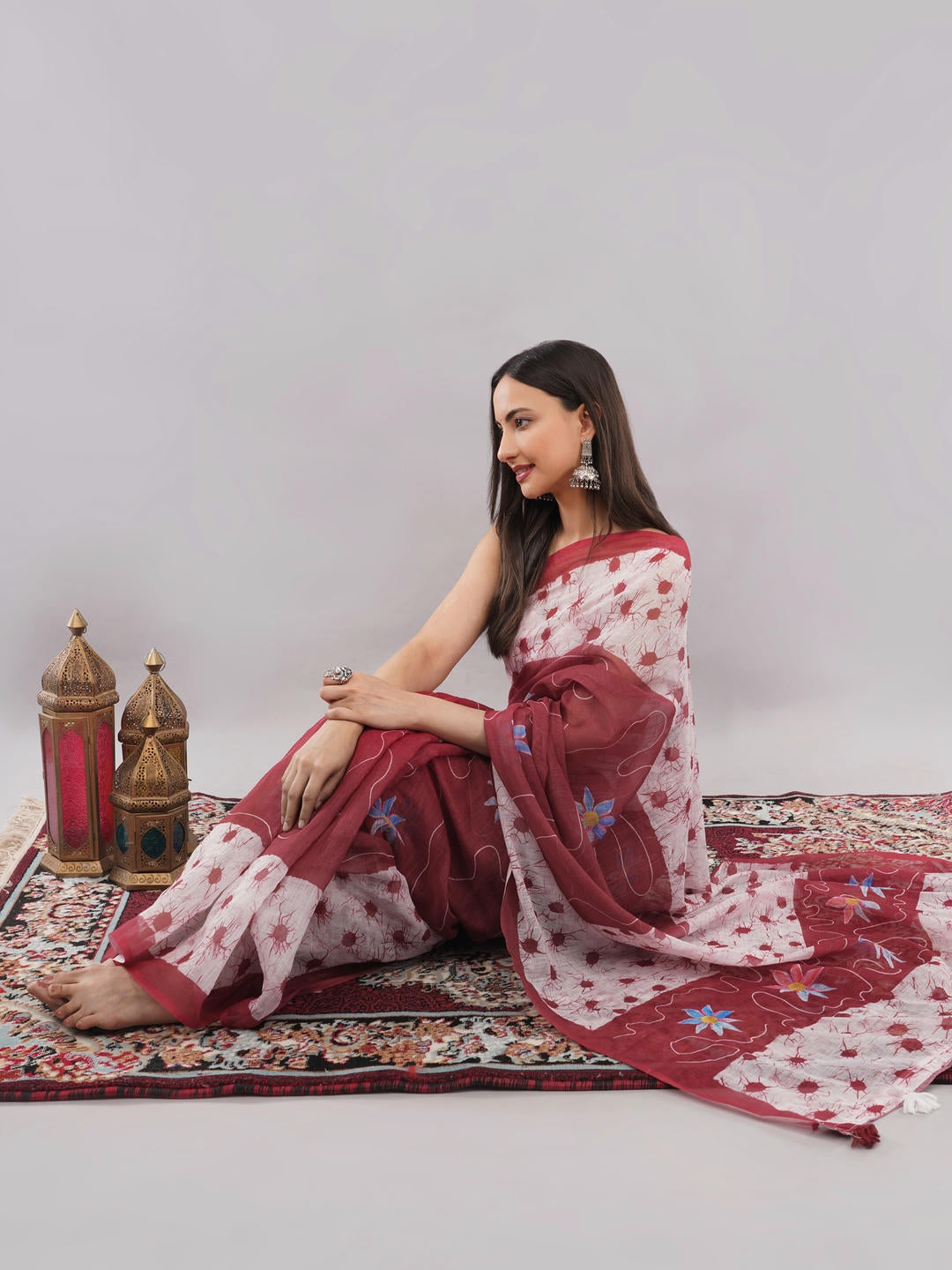 Samantha Maroon And White Floral Geometric Printed Linen Fabric Saree With Unstitched Blouse Piece For Women Daily Office Wear
