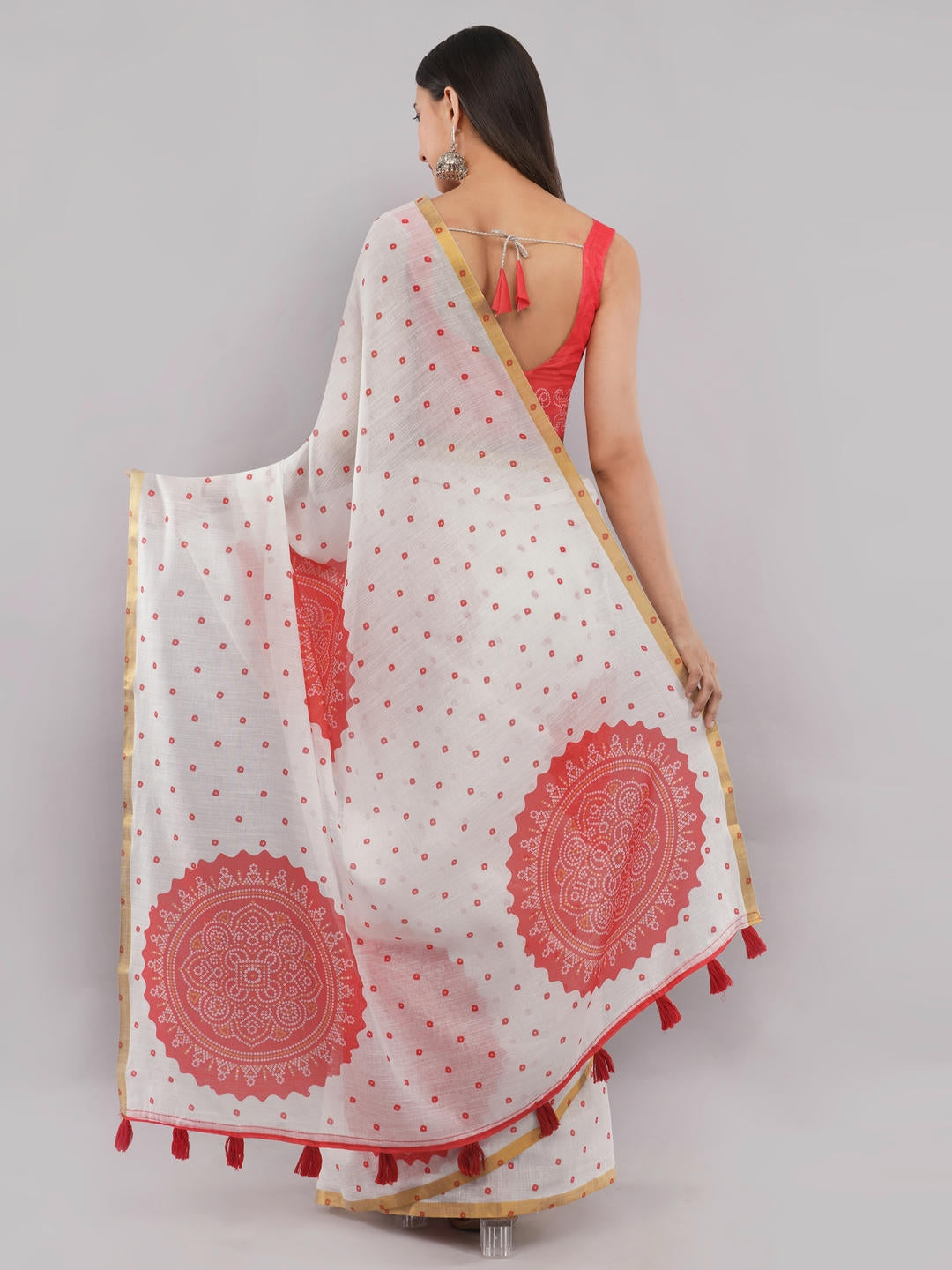 Samantha White And Red Bandhani Mandala Printed Linen Fabric Saree With Unstitched Blouse Piece For Women Daily Wear
