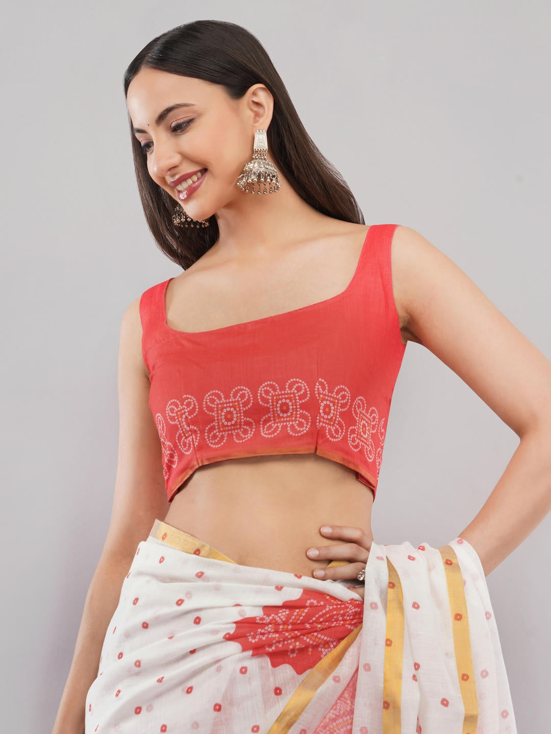 Samantha White And Red Bandhani Mandala Printed Linen Fabric Saree With Unstitched Blouse Piece For Women Daily Wear